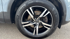 Volvo XC40 2.0 B3P Plus Dark 5dr Auto Petrol Estate